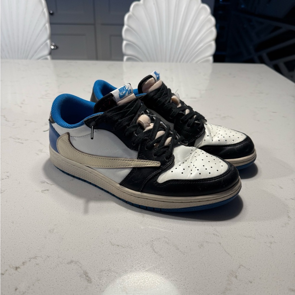 Jordan 1 Low Travis Scott Fragment